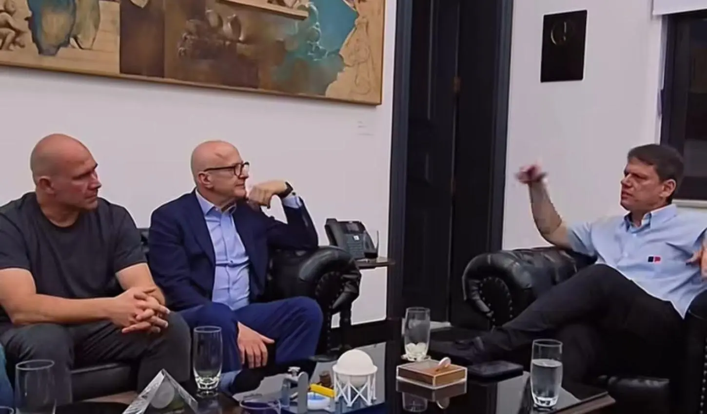 Tarcísio de Freitas se reúne com vice-governador de MT e prefeito de Cuiabá para discutir parcerias público-privadas