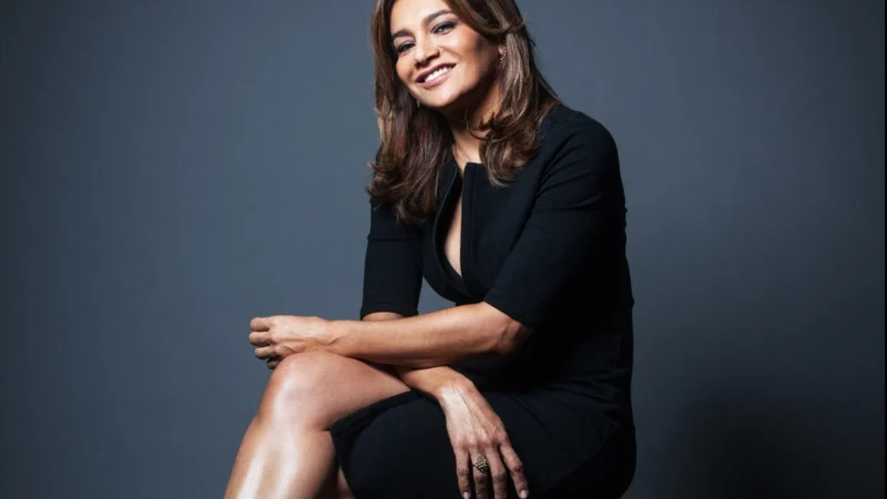 Dira Paes representará mãe de Lula no desfile da Acadêmicos de Niterói