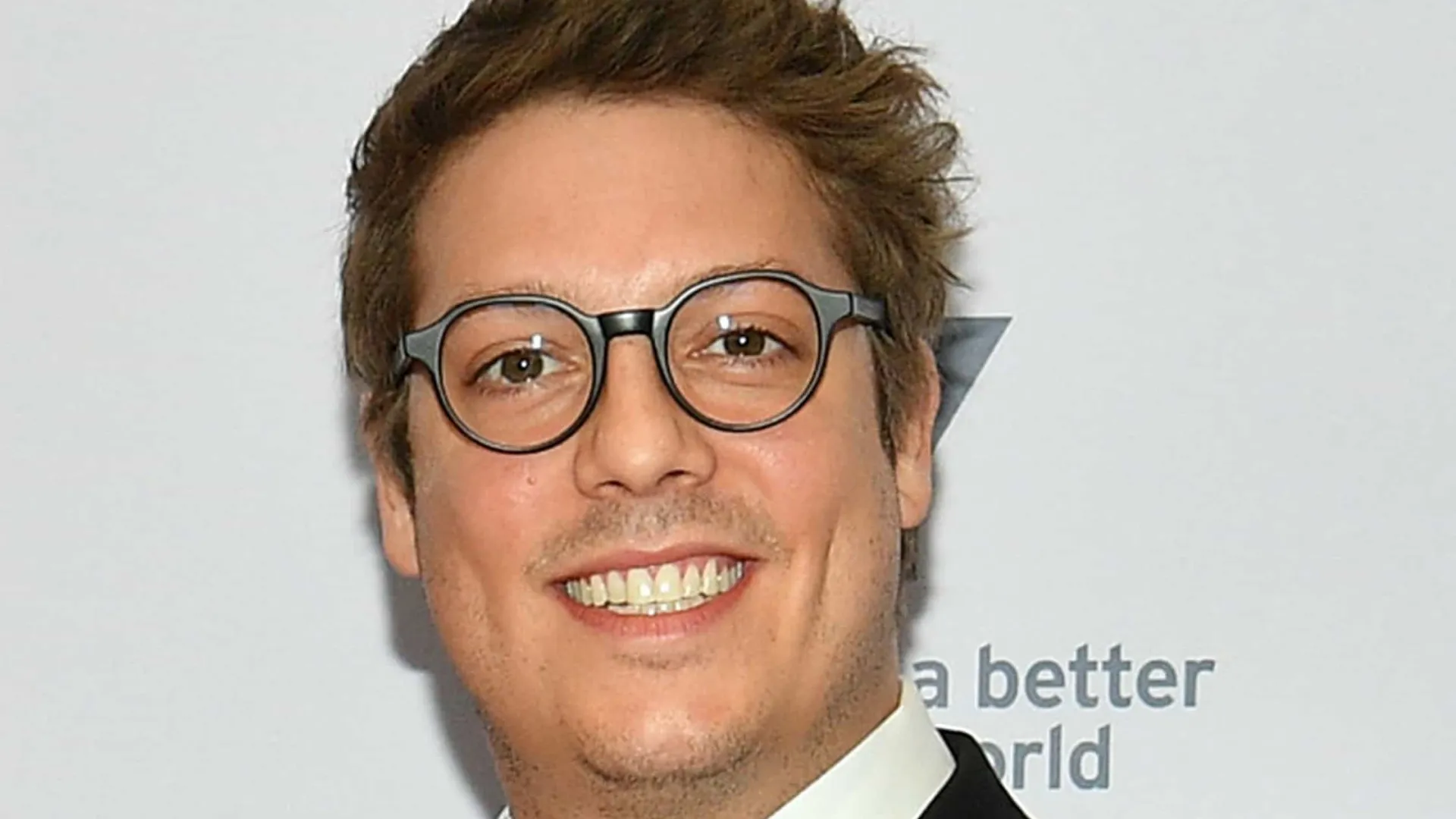 Fabio Porchat estreia como apresentador do LOL