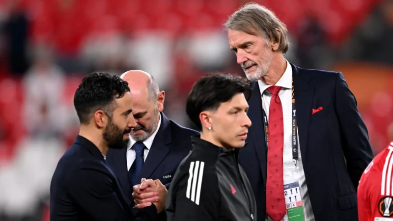 Bilionário do Manchester United provoca crise após fala sobre imigração