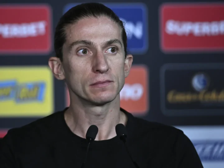 Flamengo dobra média de gols sofridos em 2026 e liga alerta em Filipe Luís