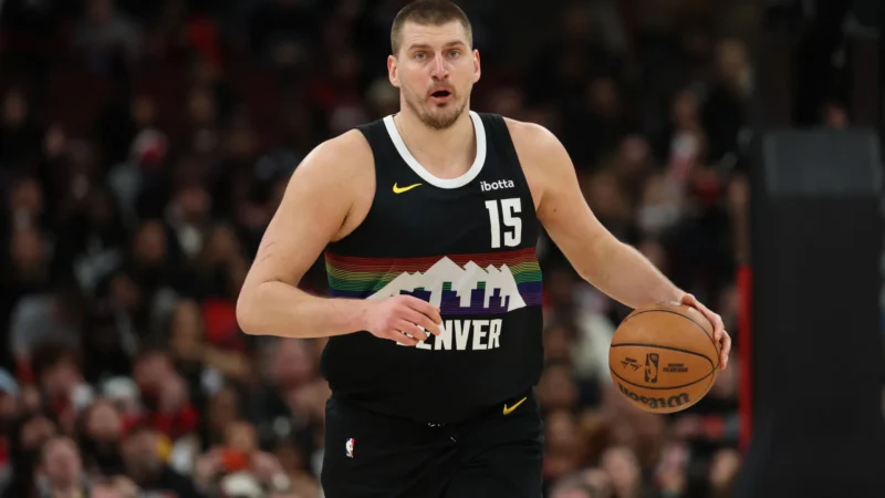 Nikola Jokic obtém 19º ‘triplo-duplo’ da temporada e se aproxima de recorde da NBA