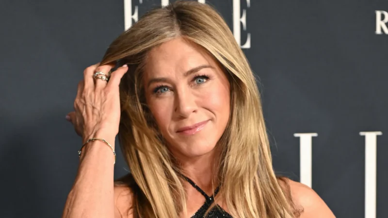 Jennifer Aniston celebra 57 anos com homenagens de amigas; veja