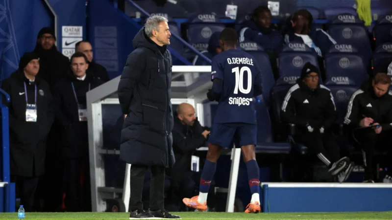 Dembélé ‘rasga’ PSG e Luis Enrique responde: “Palavras não valem nada”
