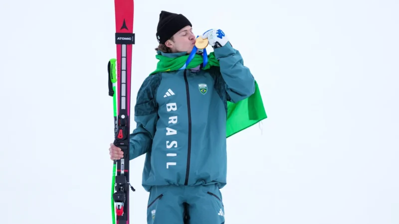 Lucas Pinheiro chegou ao Brasil após briga com Noruega por patrocínios