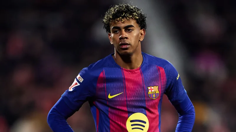 Yamal perde pênalti, Barça perde para o Girona de virada, e Real vira líder