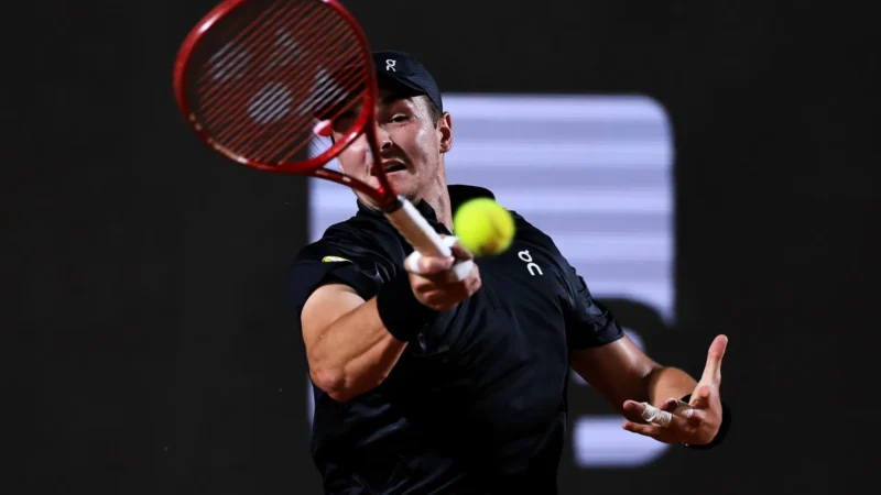 João Fonseca é eliminado por peruano em jogo tenso, e Brasil continua sem campeão do Rio Open