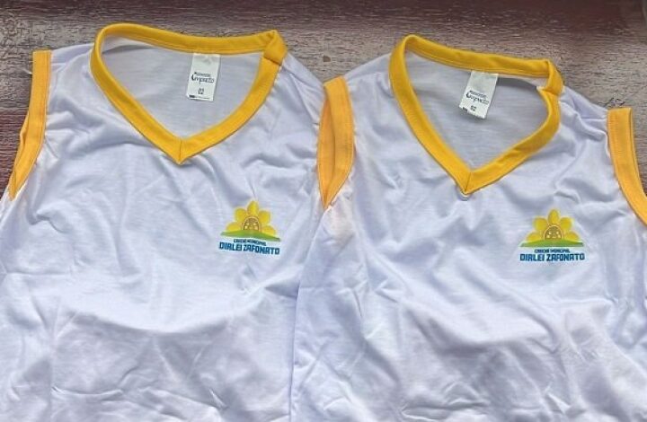 Estudantes Matupaenses recebem Uniformes Escolares