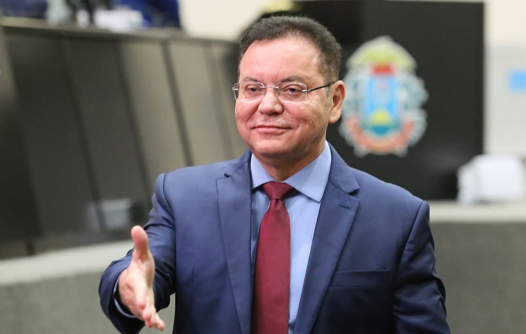 Botelho diz que manterá “civilidade” com Dilmar Dal Bosco e nega saída da base