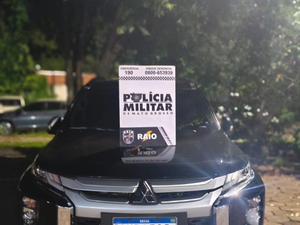 Bandidos invadem residência, fazem reféns e roubam carros em VG; um suspeito é preso