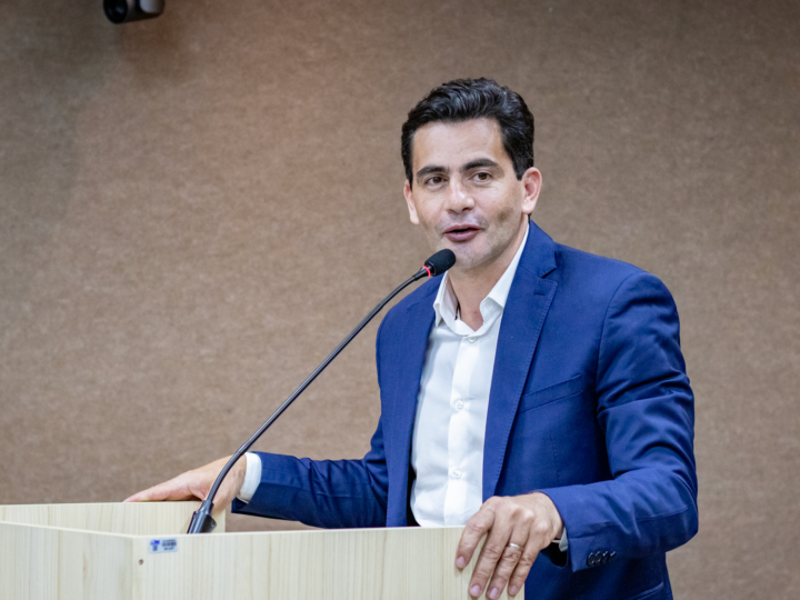 Garcia considera Podemos com musculatura para majoritária após filiação do grupo de Max