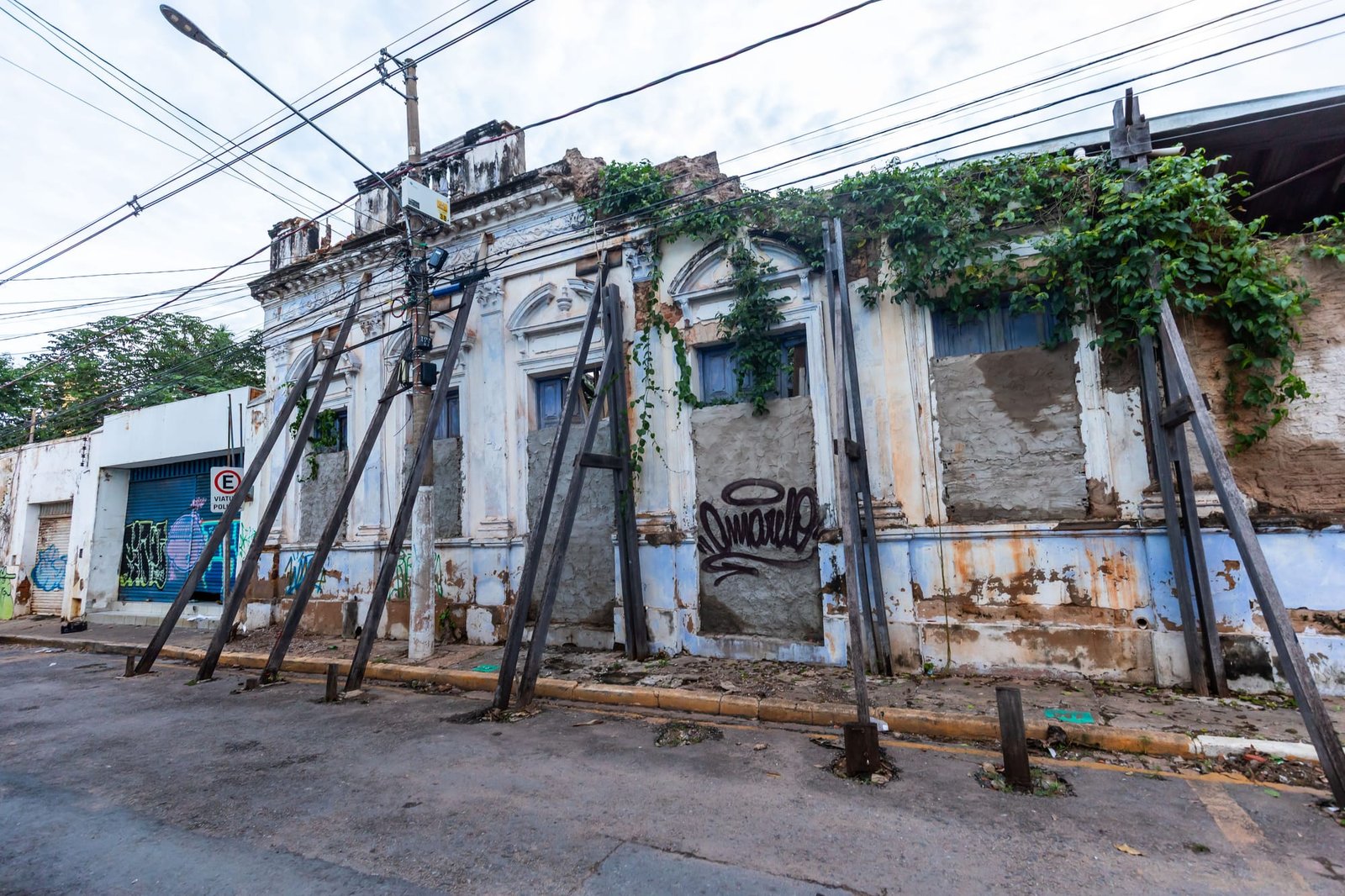 Prefeitura pede prazo maior para demolição de casarão no Centro Histórico de Cuiabá