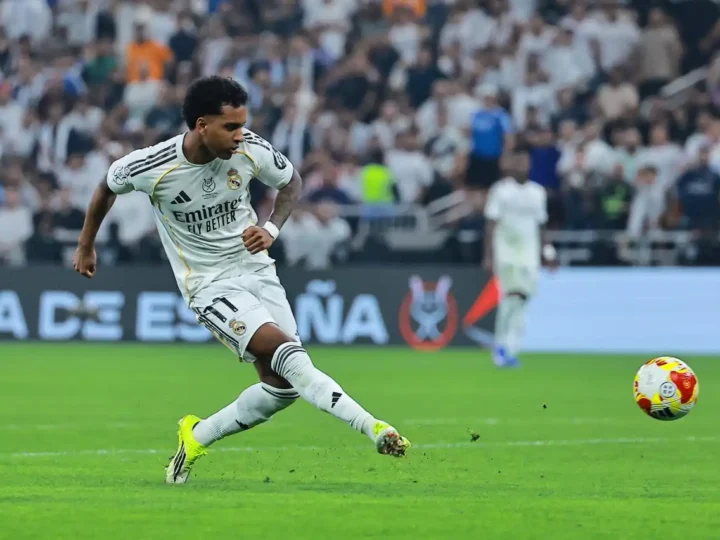 Rodrygo rompe ligamento do joelho direito e está fora da Copa do Mundo de 2026