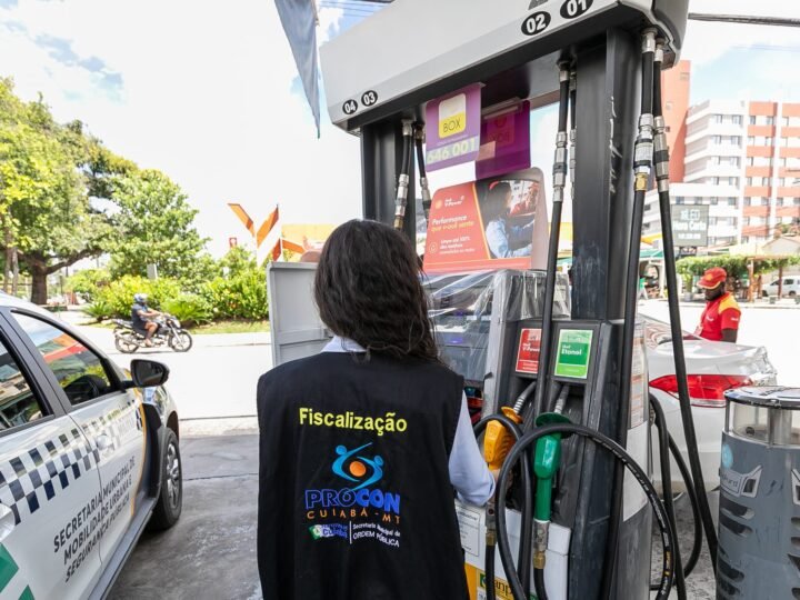 Procon notifica 151 postos de combustíveis em Cuiabá para explicar aumento de preços