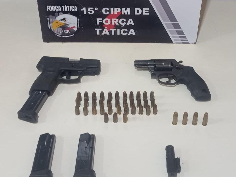 Armado e ameaçando família, homem é preso com pistola e revólver em Várzea Grande