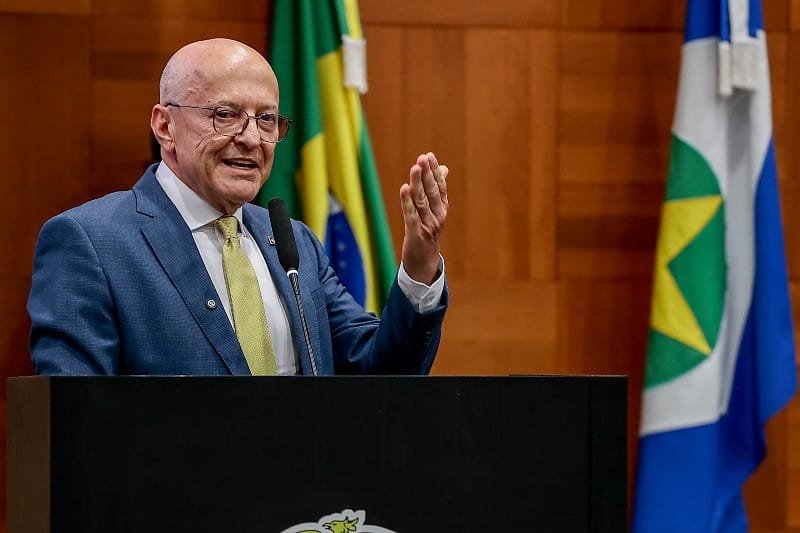 Pivetta toma posse como governador e agradece Mauro: “Nunca tive dúvida que estava com o cara certo”