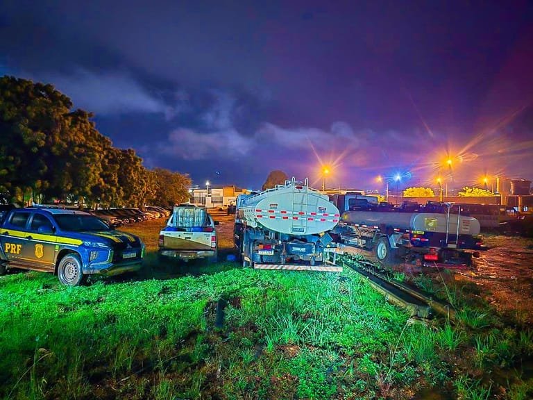 PRF apreende 27 mil litros de diesel que seriam levados para  garimpo ilegal em terra indígena