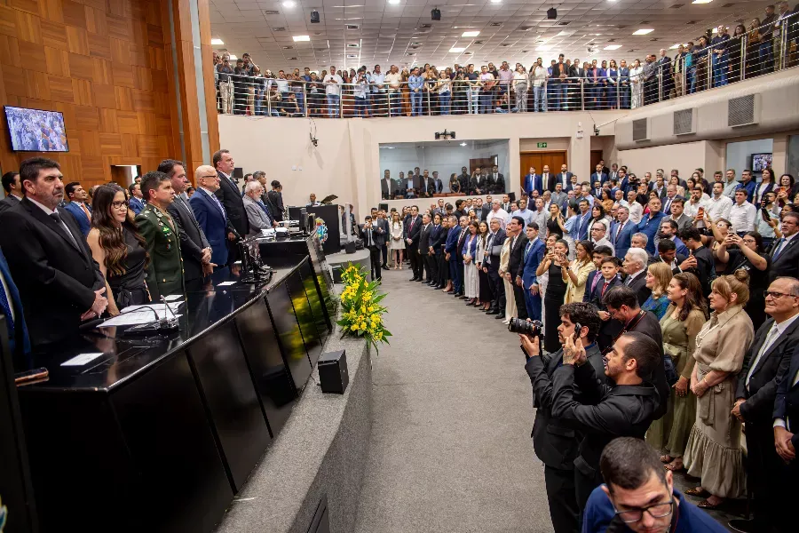 ALMT dá posse a Otaviano Pivetta e consolida sucessão na direção do Executivo estadual