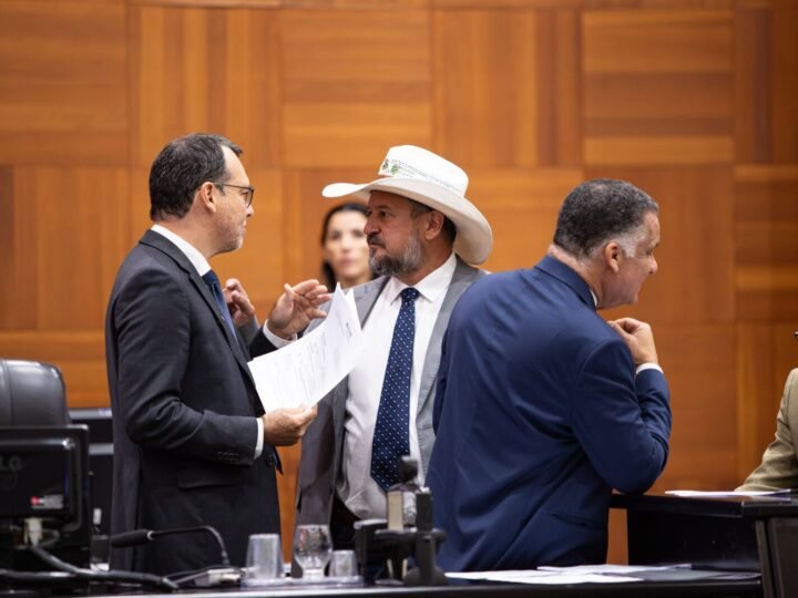 AL aprova projeto que prevê multa para uso de drogas em locais públicos no estado