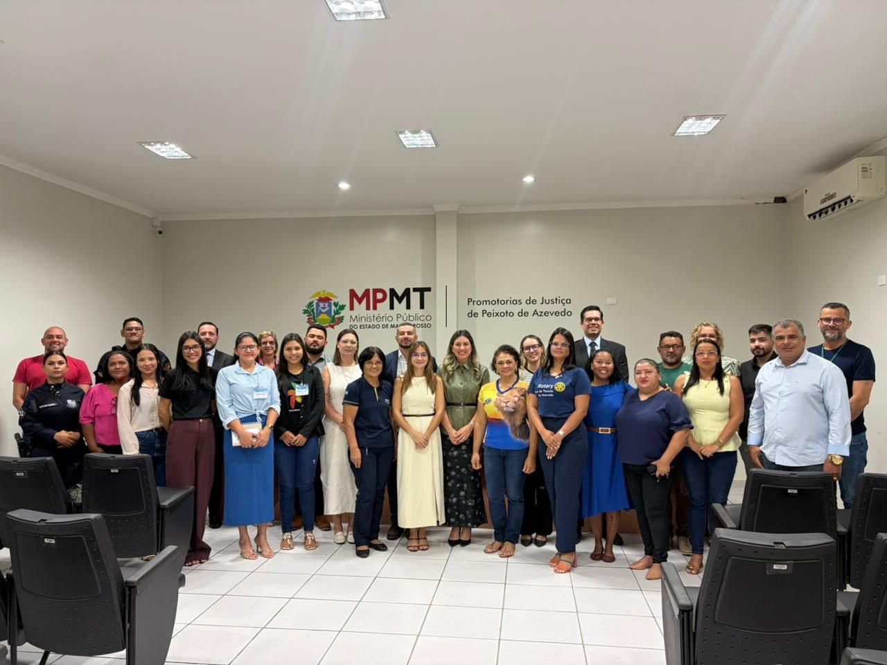 Rede de Enfrentamento à Violência Doméstica mobiliza instituições em Peixoto de Azevedo