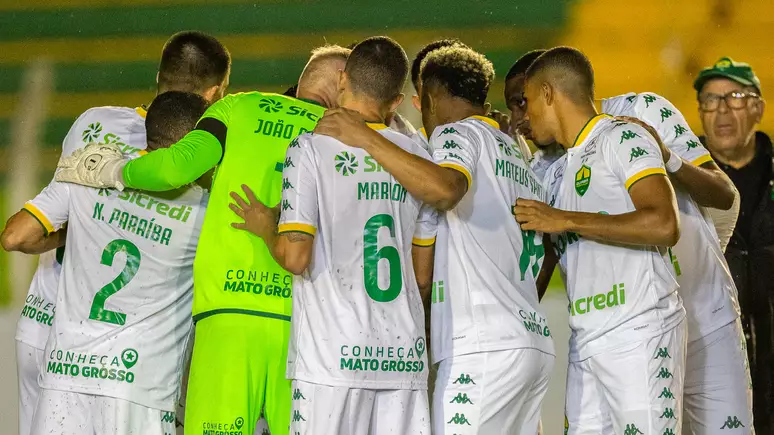 Cuiabá perde para o Santa Catarina nos pênaltis e é eliminado da competição