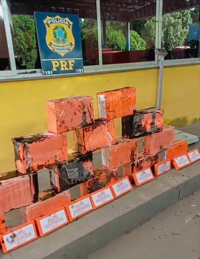 Motorista é preso transportando 248 quilos de cocaína em caminhão com emulsão asfáltica