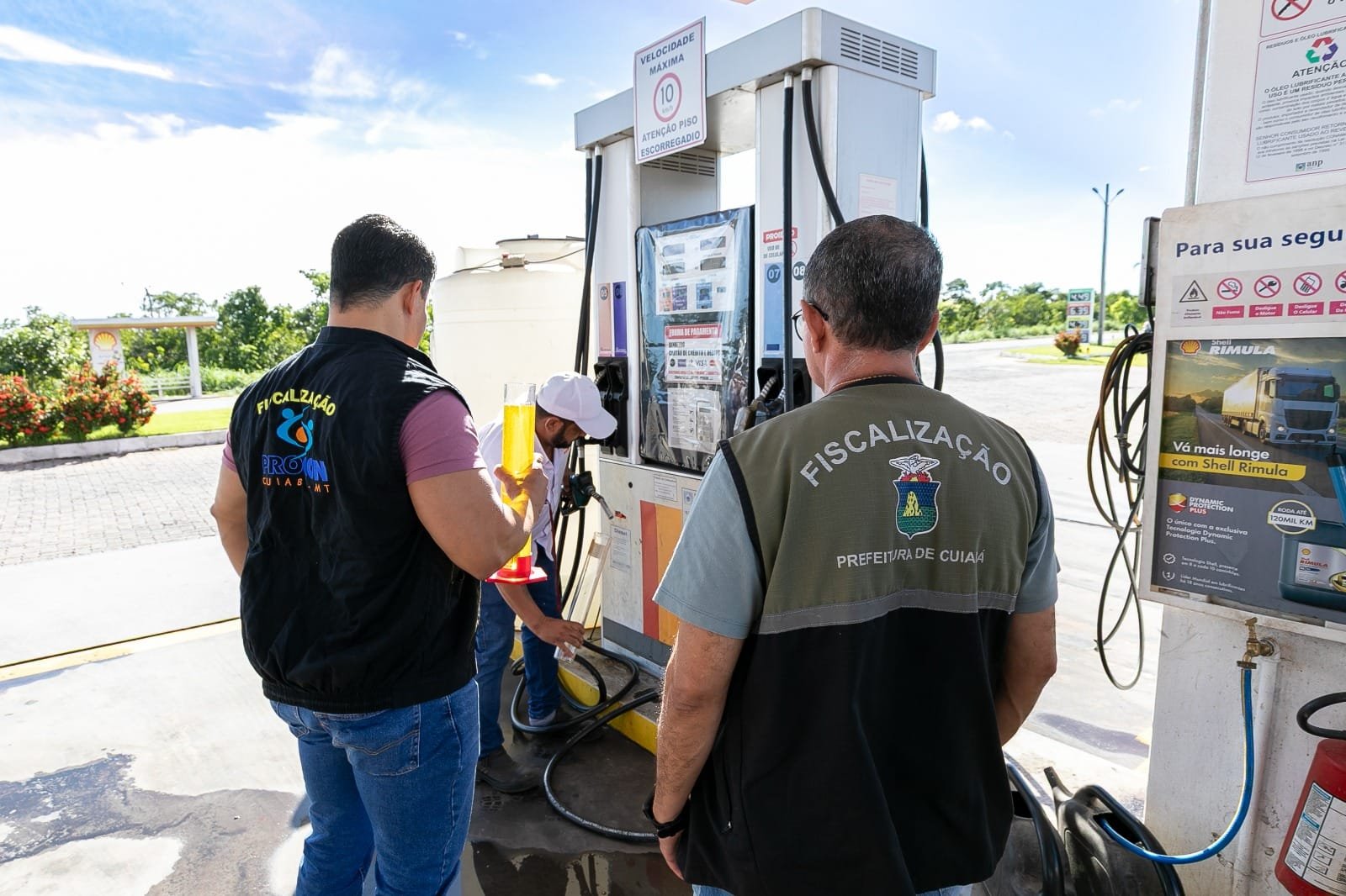 Operação flagra ‘golpe do tanque’ e interdita dois postos de combustíveis em Cuiabá