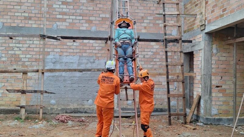 Corpo de Bombeiros resgata vítimas em andaime e telhado em ocorrências no estado