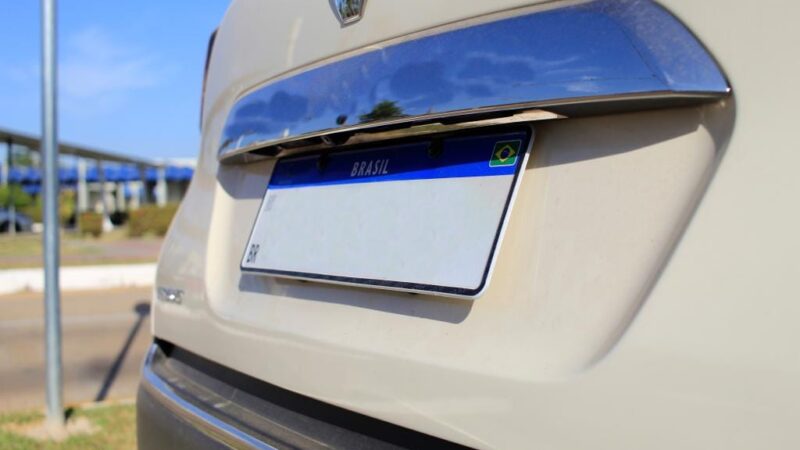 Saiba o que fazer em caso de dano ou perda da placa do veículo