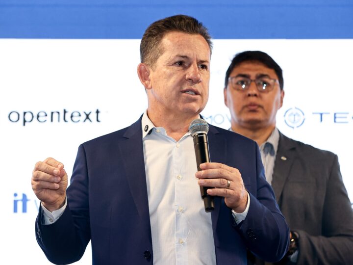 Governador acusa deputada de mentir sobre projeto que acaba com contribuição previdenciária