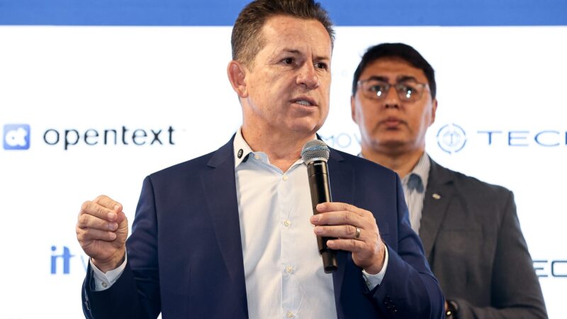 Mauro Mendes critica disputa ideológica e lembra apoio de Wellington a Lula e ao PT em MT