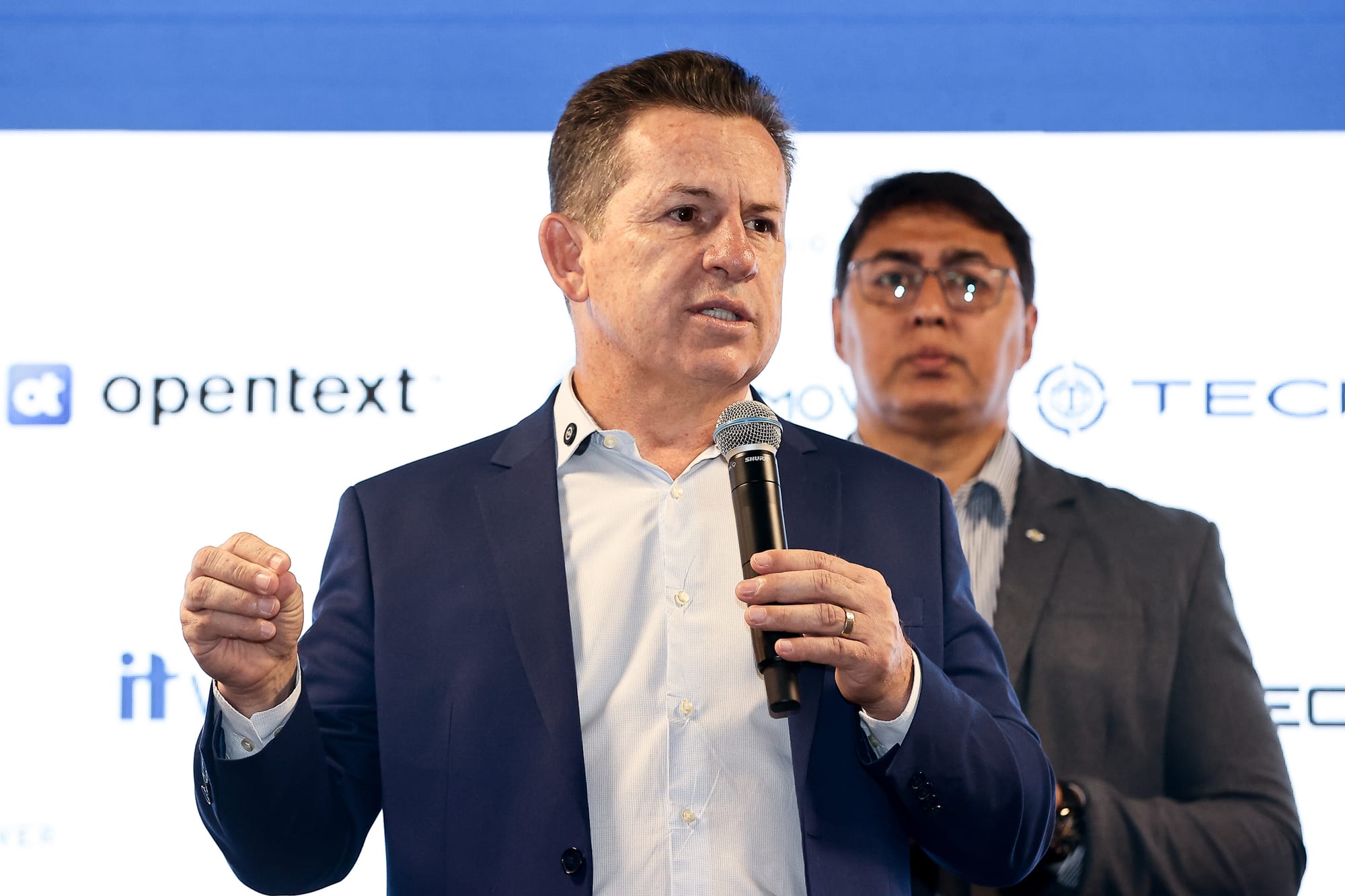 Mauro Mendes critica disputa ideológica e lembra apoio de Wellington a Lula e ao PT em MT