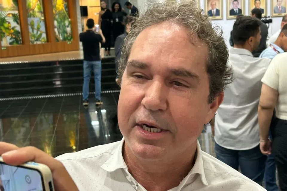 Mesmo como “chefão” da Fecomércio, Tião mantém candidatura à AL