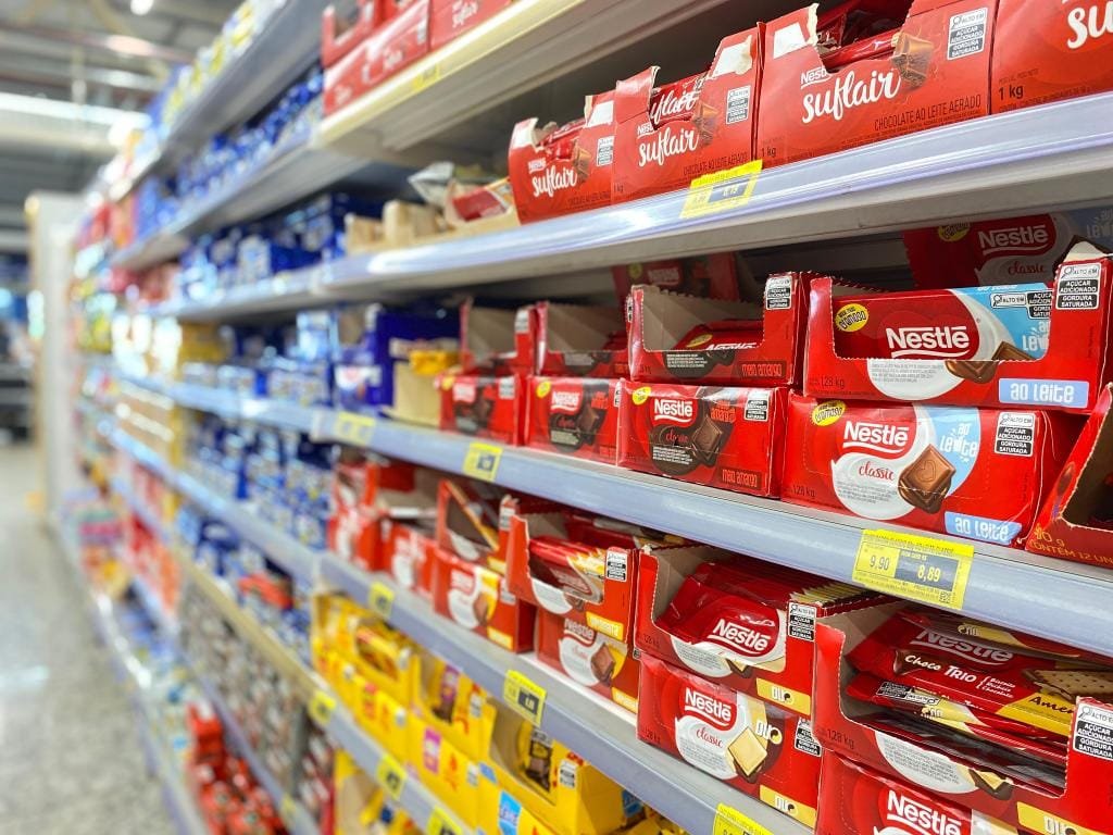 Procon estadual orienta sobre cuidados nas compras de chocolates e pescado