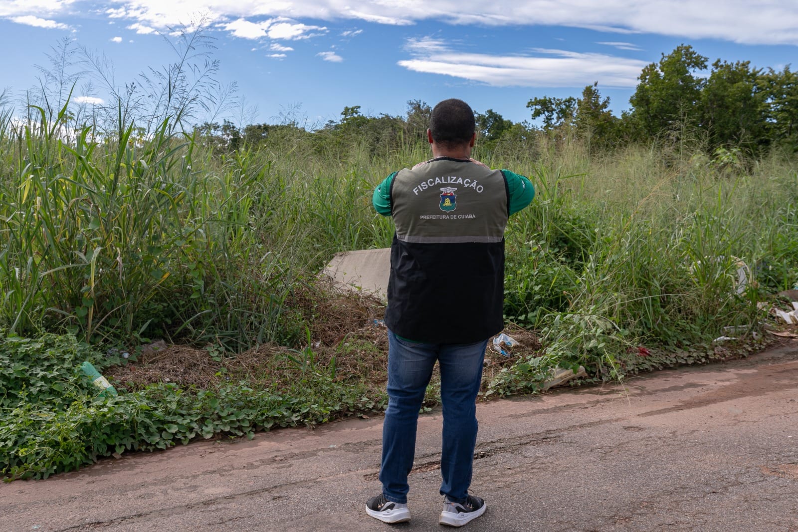 Prefeitura lança campanha “Ordem Urbana: Terreno Limpo é Saúde e Segurança”