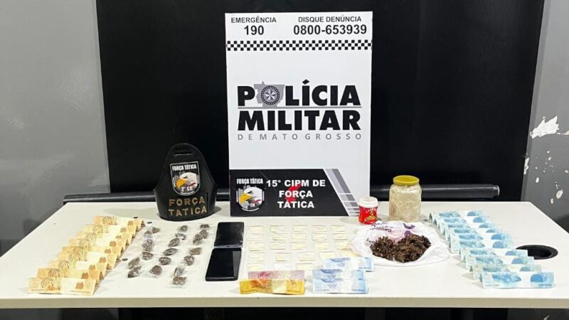 Força Tática prende dupla por tráfico de drogas e apreende 42 porções de entorpecentes