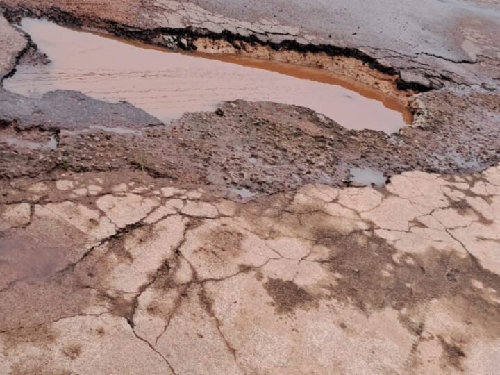 Guarantã do Norte afunda em buracos, alagamentos e erosões enquanto cidades vizinhas avançam na infraestrutura.