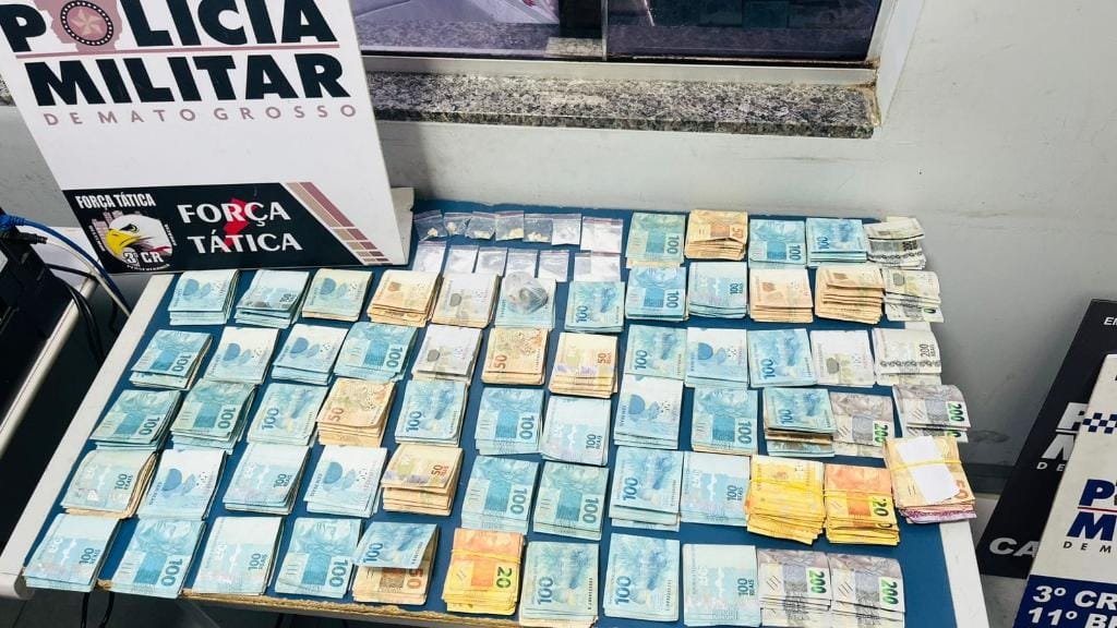 PM apreende mais de R$ 64 mil e prende casal de faccionados por tráfico de drogas em MT