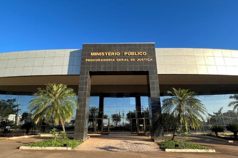 Ministério Público de MT lança concurso para promotor com 8 vagas e salário de R$ 37 mil