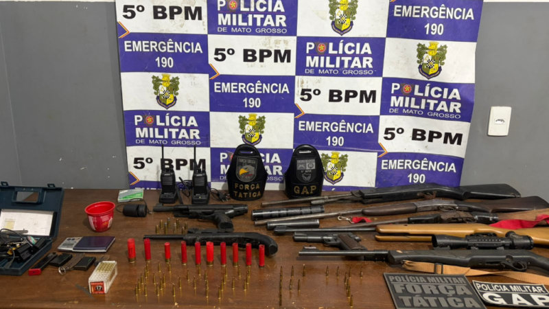 Armeiro de facção criminosa é preso com arsenal e munições em zona rural