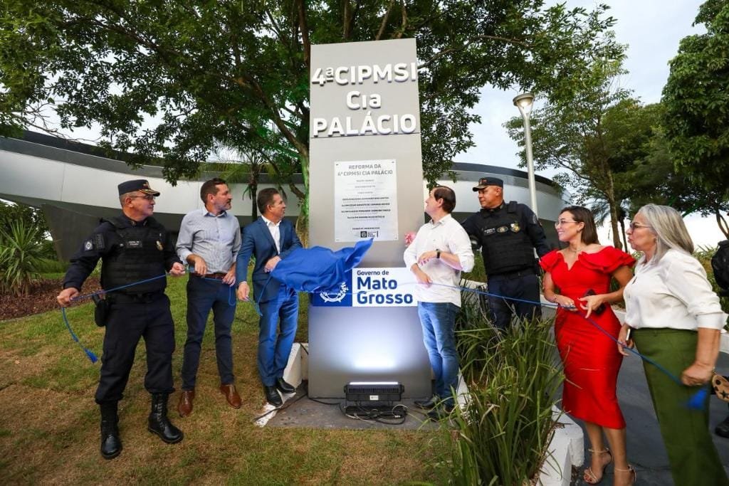 Governo de MT reinaugura Praça das Bandeiras e 4ª Companhia de Polícia Militar