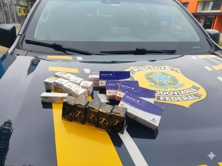 PRF apreende anabolizantes e canetas emagrecedoras durante fiscalização na BR-163 em MT
