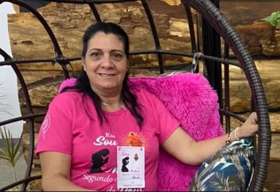 Mulher morre após colisão entre carro de passeio com caminhão na rodovia BR-163