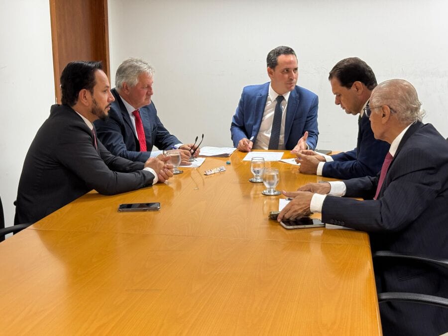 CCJR é instalada, define coordenação dos trabalhos e faz duas reuniões