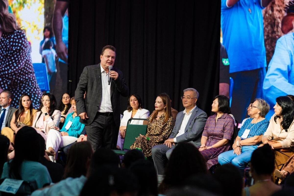 Max Russi prestigia evento da primeira-dama de MT em homenagem às servidoras públicas