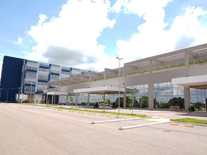 TCE fiscaliza obras do novo Hospital Júlio Müller; obra deve ser concluída ainda neste ano