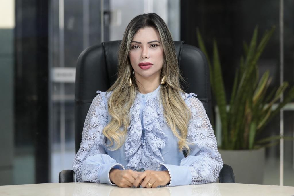 “Xingamento e traição são crimes e a mulher precisa denunciar”, alerta delegada