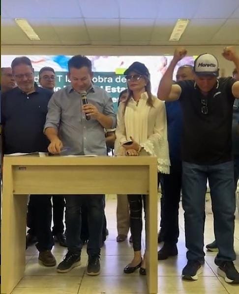 Deputado comemora licitação para obra pública por empresa de sua família: “Quase 200 milhões”