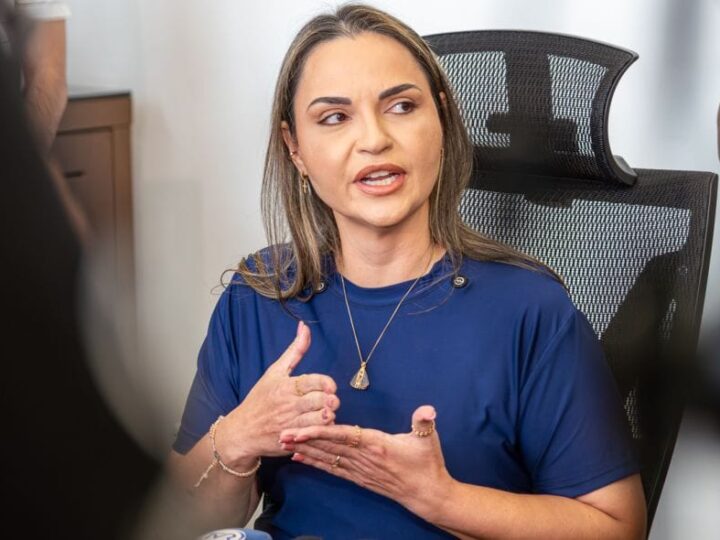 Vânia rebate Abilio e diz que vai assumir Prefeitura sempre que houver previsão legal