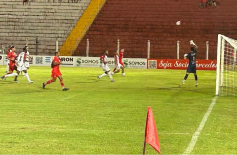 Clube de futebol firma acordo para quitar R$ 1,5 milhão em dívidas trabalhistas em MT